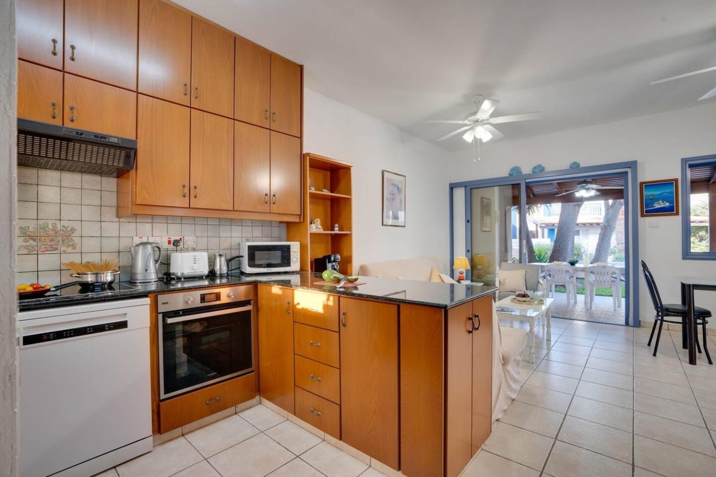Ammos Villa 20 Side Seaview Larnaca Exterior photo