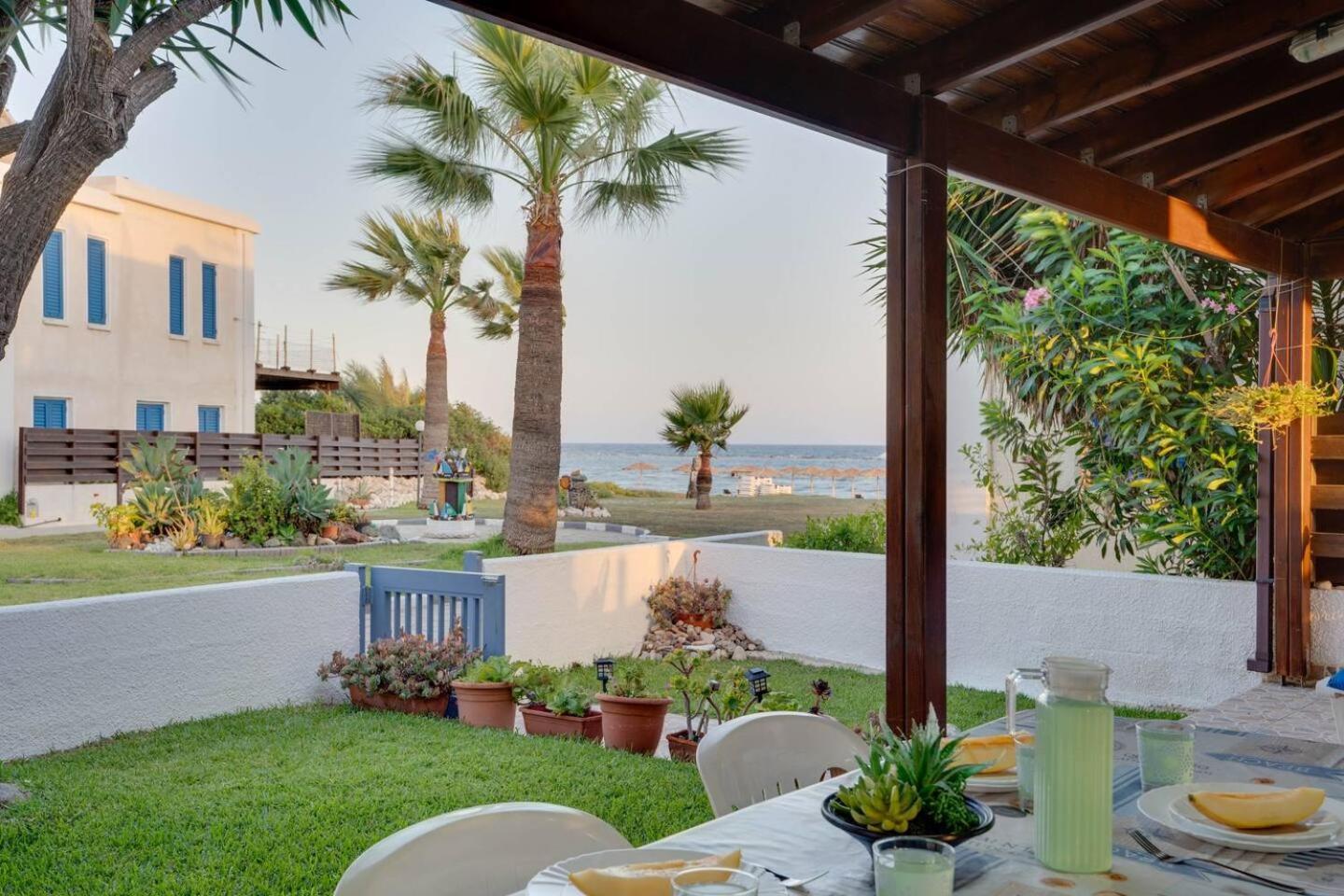 Ammos Villa 20 Side Seaview Larnaca Exterior photo
