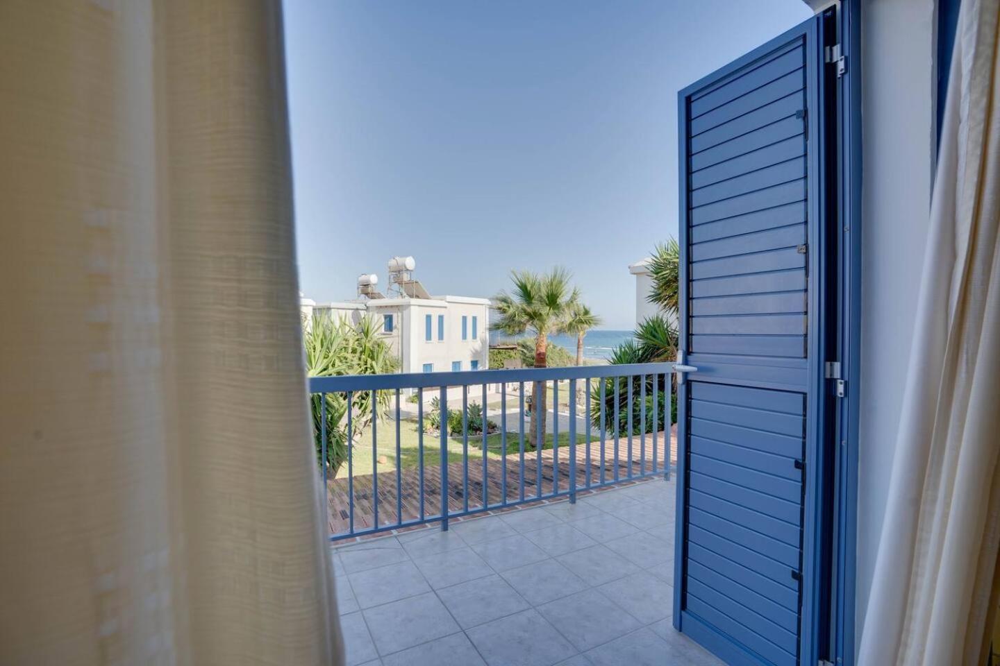 Ammos Villa 20 Side Seaview Larnaca Exterior photo